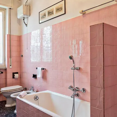 Holiday home Villetta Delle Rose Con Giardino By Wonderful Italy *